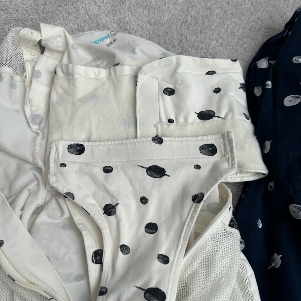 Happiest Baby Sleepea 5-Second Baby Swaddle - Picture 6 of 7